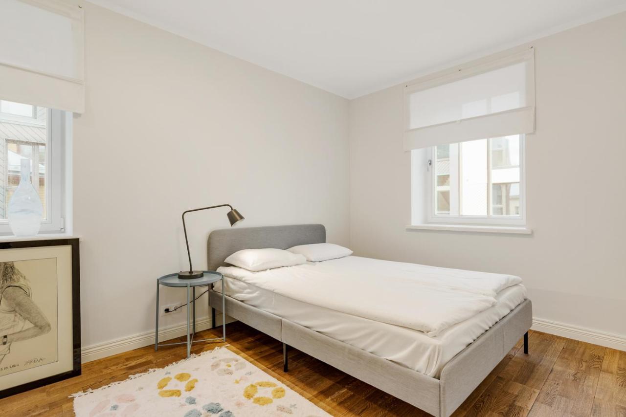 Charming 1br In Superb Location, Free Parking & Wi-fi Apartment *